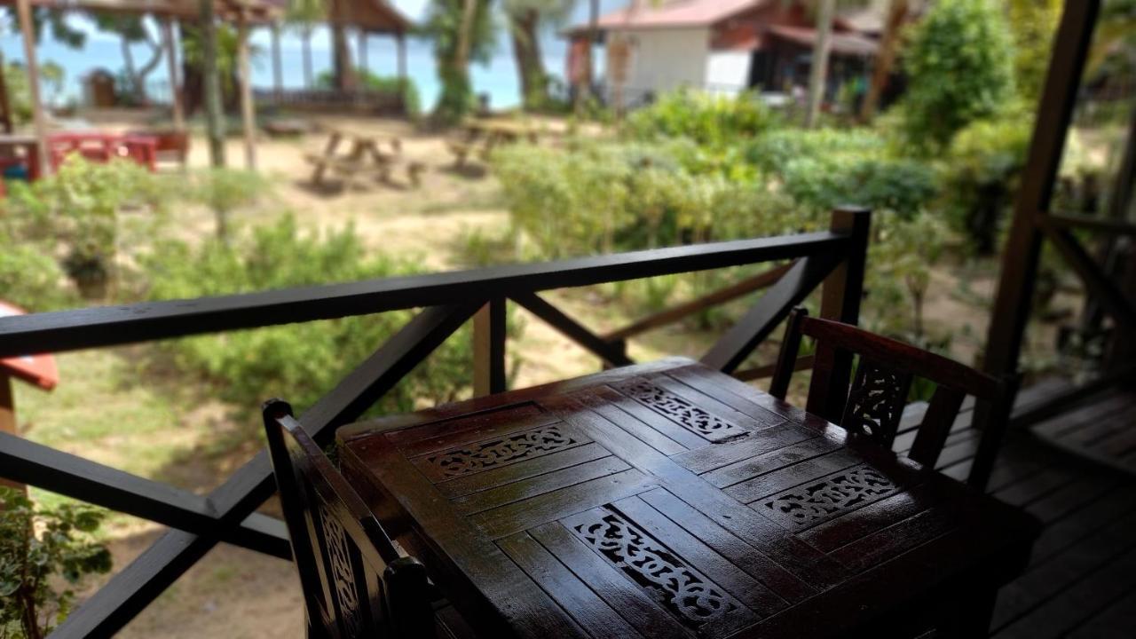 Swiss Cottage Tioman Kampong Ayer Batang Extérieur photo