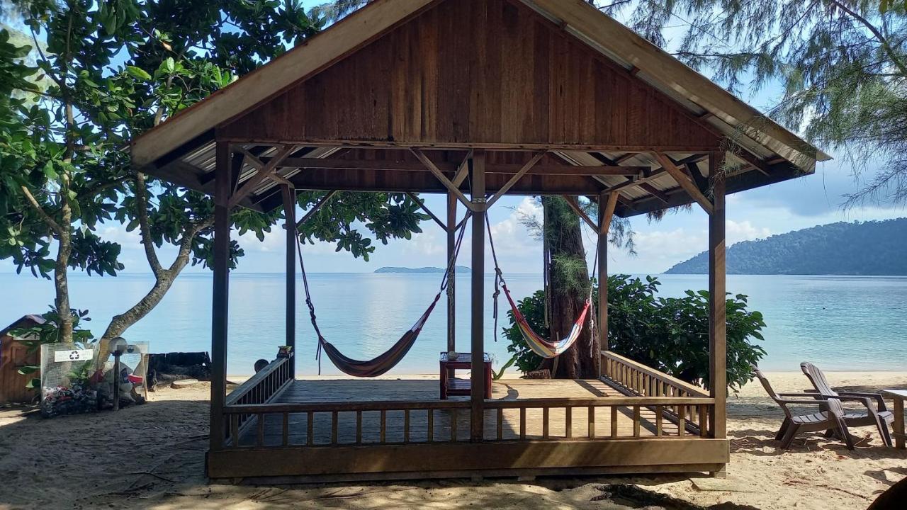 Swiss Cottage Tioman Kampong Ayer Batang Extérieur photo
