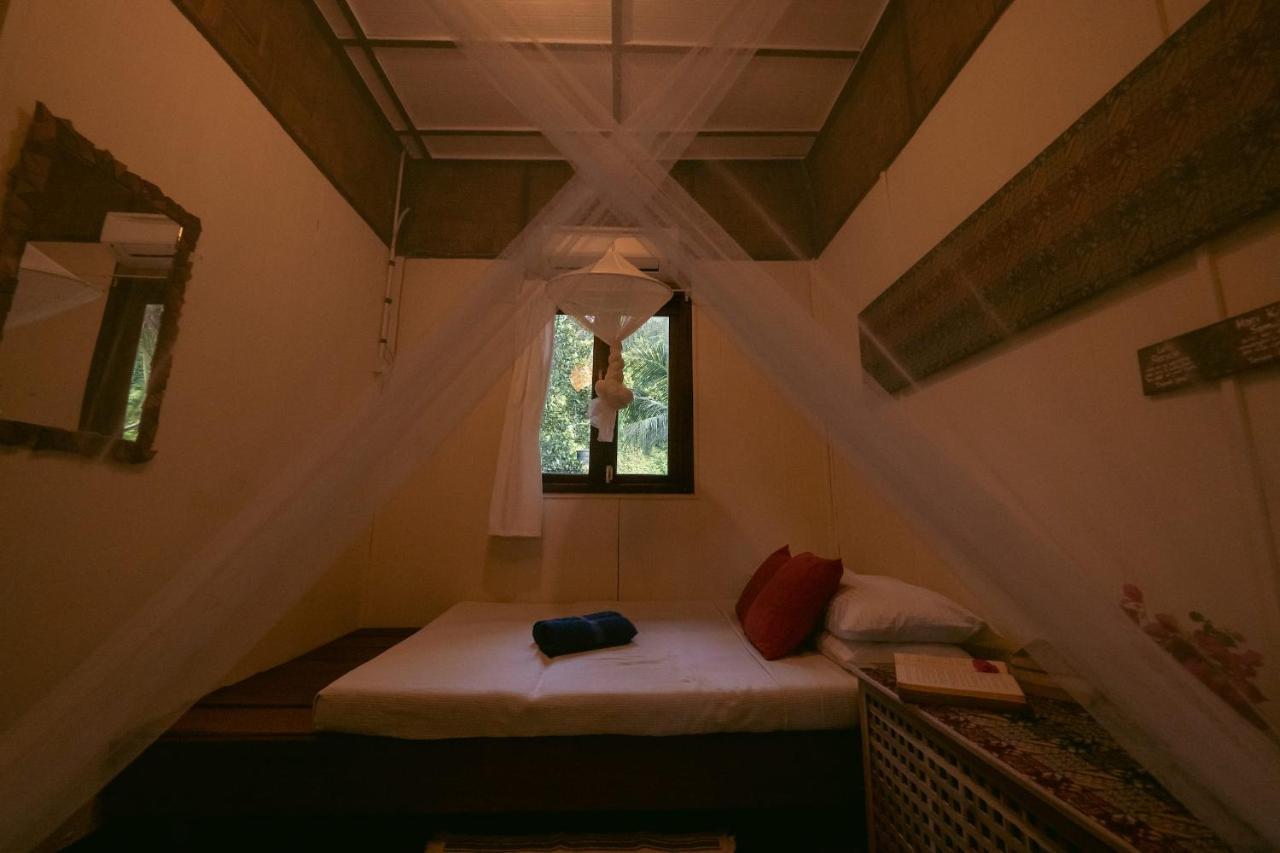 Swiss Cottage Tioman Kampong Ayer Batang Extérieur photo
