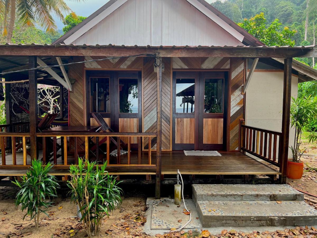 Swiss Cottage Tioman Kampong Ayer Batang Extérieur photo