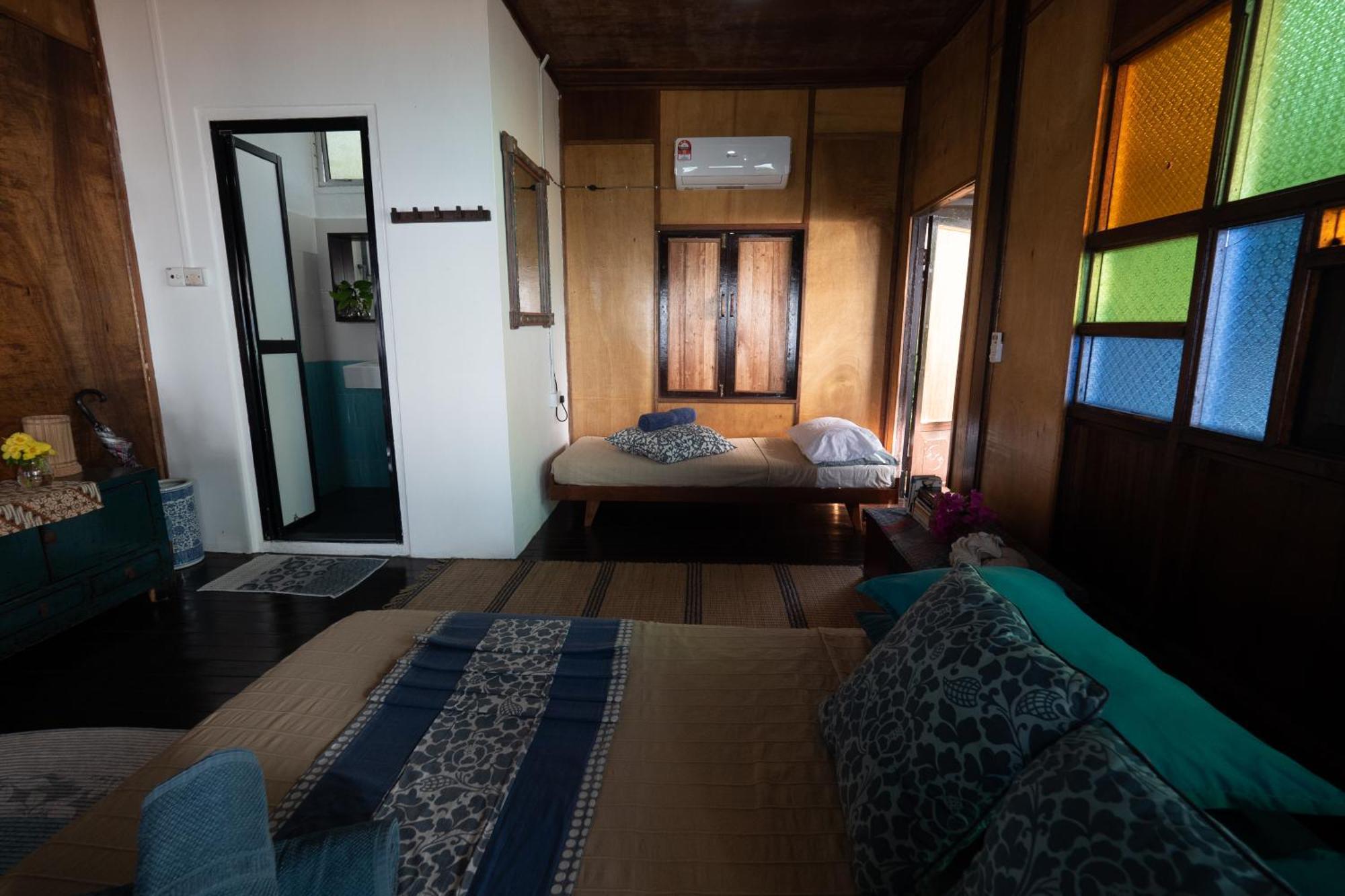 Swiss Cottage Tioman Kampong Ayer Batang Extérieur photo