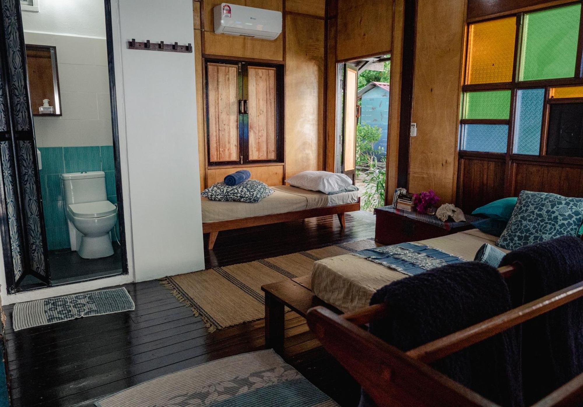 Swiss Cottage Tioman Kampong Ayer Batang Extérieur photo